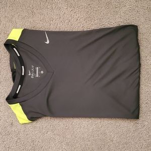 Nike Mens Dri-Fit Sports Tee size M
